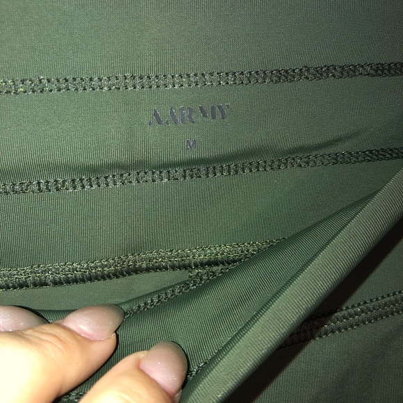 ✨⚠️LIKE NEW AARMY CHELSEA LUXURY GREEN ATHLETIC LEGGINGS SIZE M YOGA WOR… - Picture 4 of 8